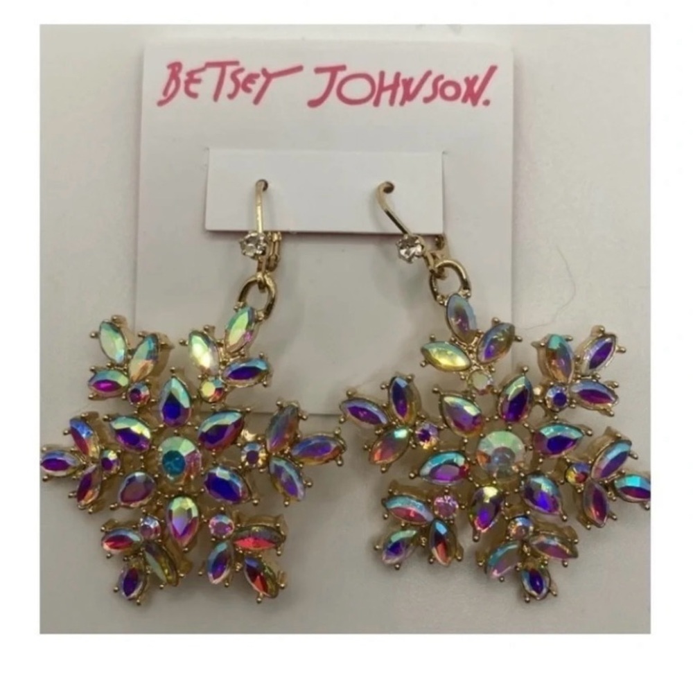 BETSEY JOHNSON Aurora Borealis Christmas Snowflake Earrings Golden-Tone  NEW NWT